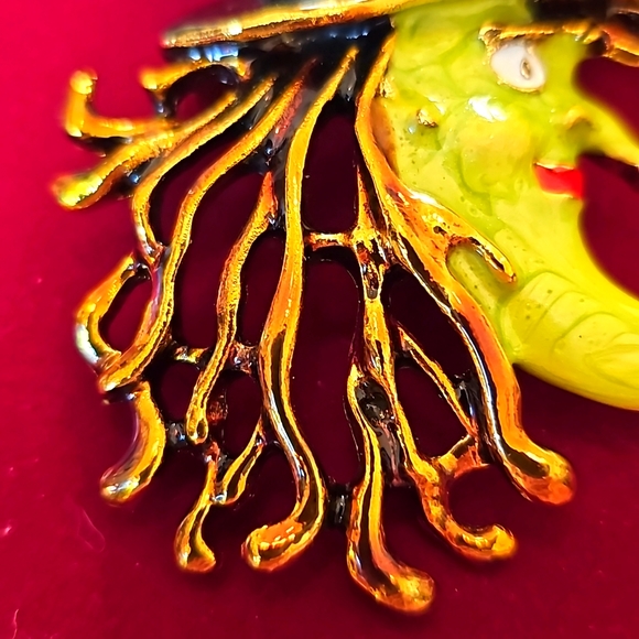 Kirk's Folly Witchy Pooh Halloween Brooch - Picture 5 of 6